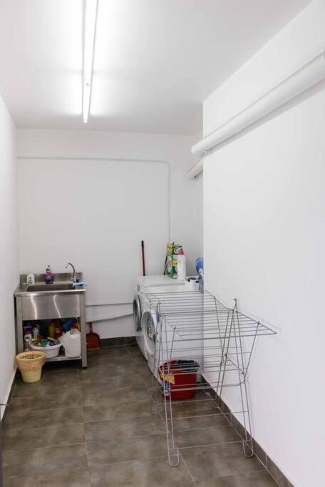 City Lux2Modern Apartment Next To Kerameikos Metro Athen Exterior foto